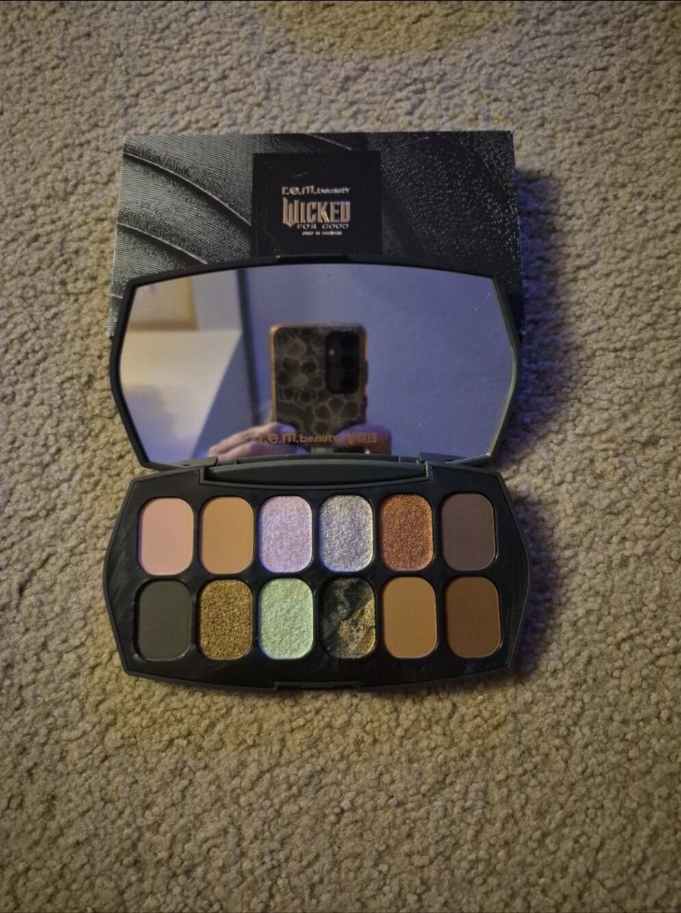 r.e.m. Beauty X Wicked Ozian Forest Eyeshadow Palette